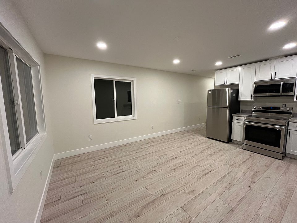 1st image of 6300 E Fairbrook St #1/2