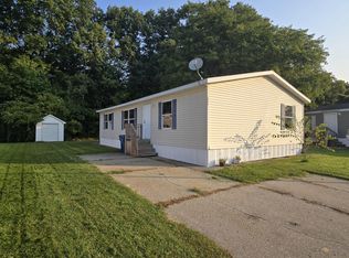 4447 Oakland Dr, Allendale, MI 49401