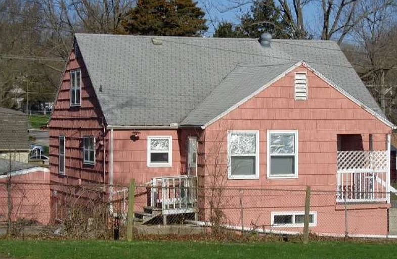 2nd image of 1207 E Sea Ave