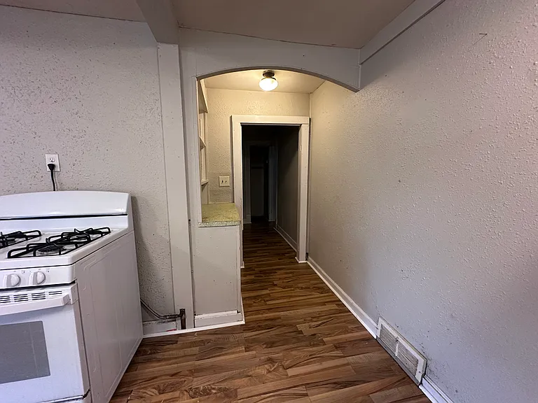 629 Park Ave #3 — Photo 8