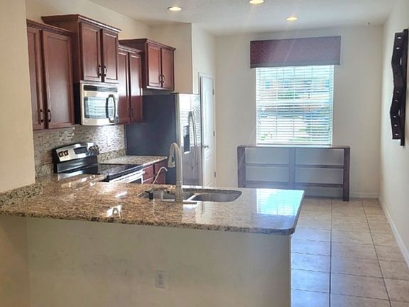 3rd image of 13951 River Willow Pl