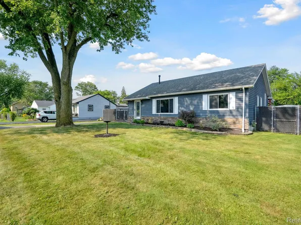 16384 Jackson St, Taylor, MI 48180