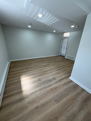 32 Queensberry St #3 Photo 1
