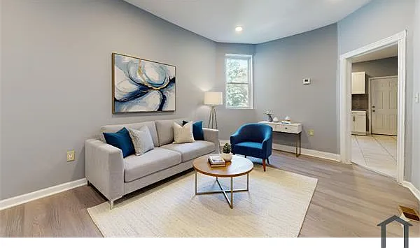 3 bed, $1,495 — Photo 1