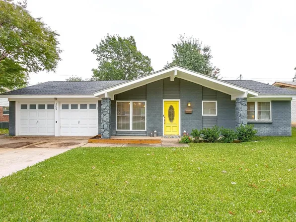 309 Yorkshire Dr, Euless, TX 76040