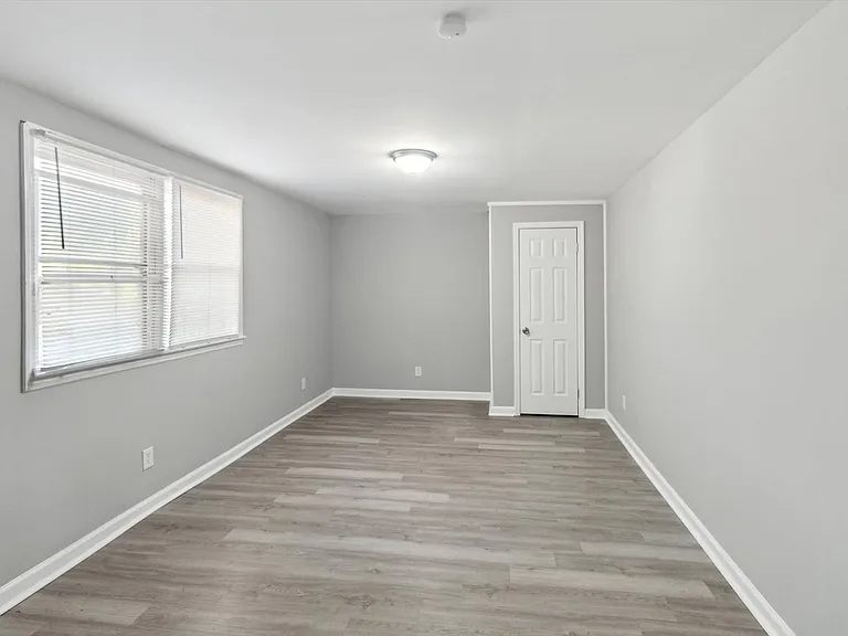 1227 East 38th Street — Photo 2