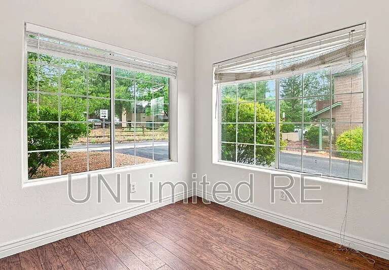 3272 S Litzler Dr — Photo 31