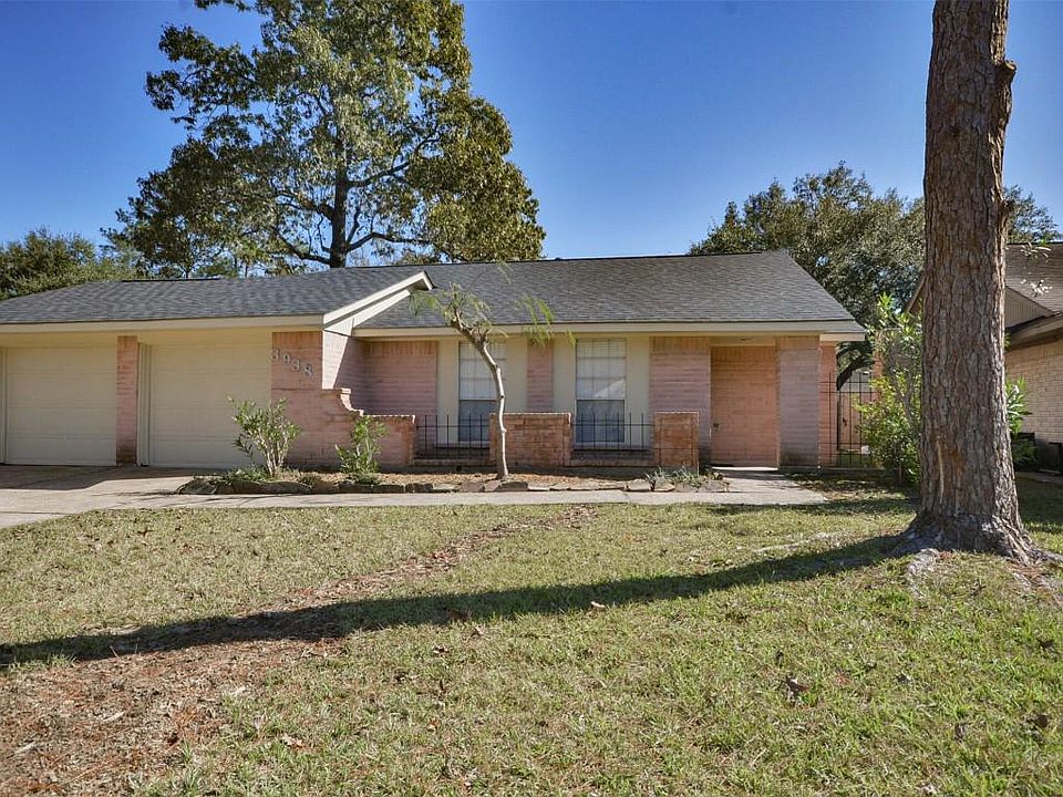 1st image of 3938 Forest Bluff Dr