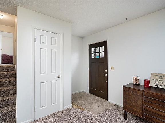 2nd image of 804 Westgate Dr