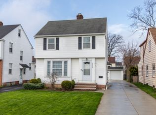 2220 Cranston Rd, University Heights, OH 44118