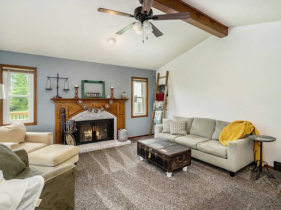 3rd image of 3970 Sante Fe Ct SW
