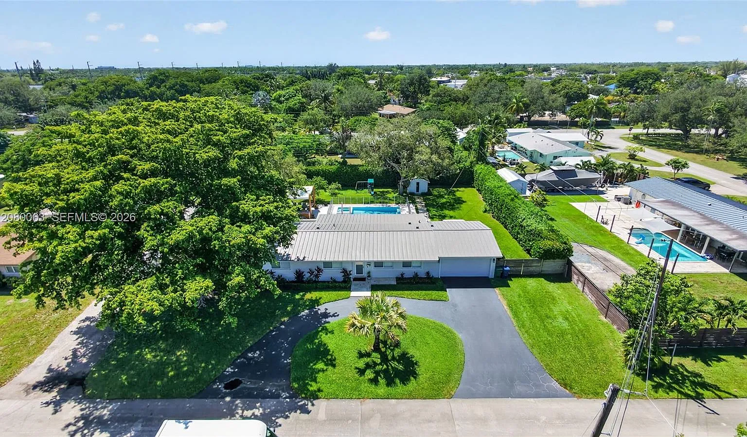 Sun Coral Estates — Photo 1