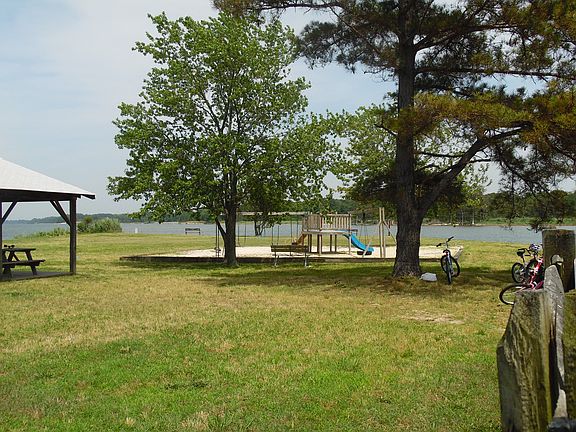 5th image of 53 Chester River Beach Dr