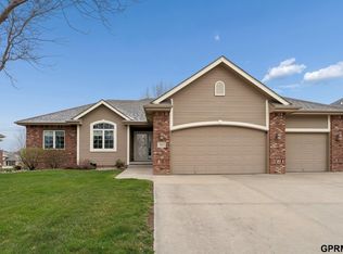 9422 Granville Pkwy, La Vista, NE 68128