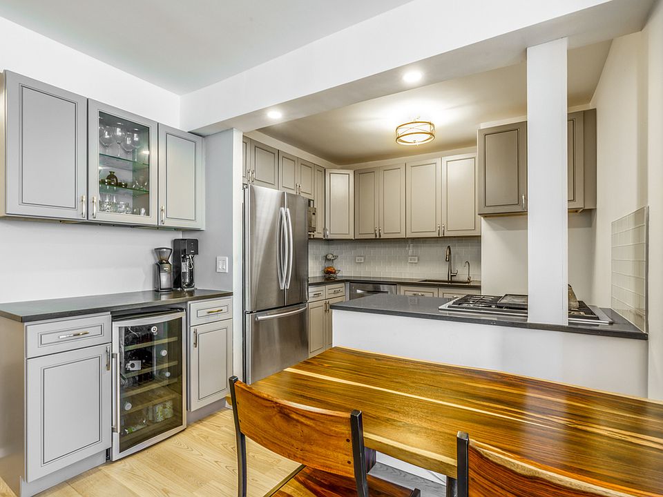 1st image of 4-74 48th Ave APT 10E