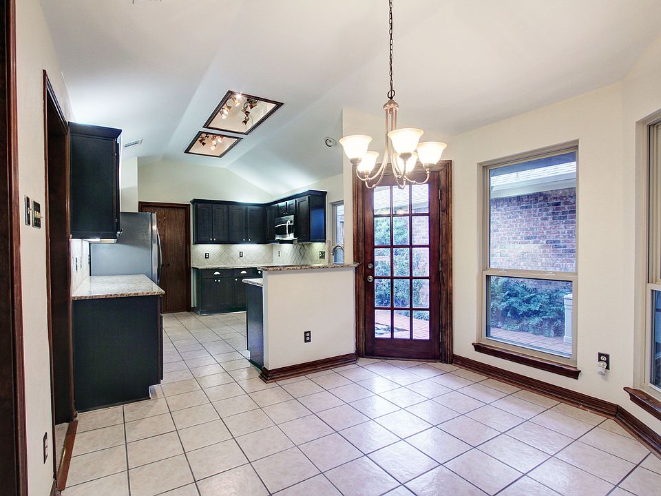 Kitchen & Nook LS 4800.jpg