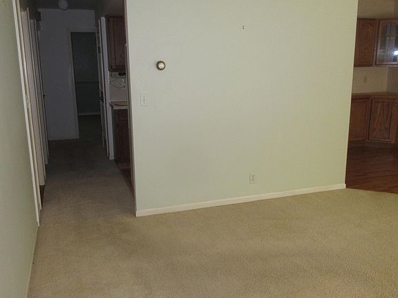 4th image of 95 Old Mill Dr Unit 21