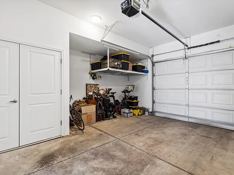 Oversized one car garage with plenty of storage