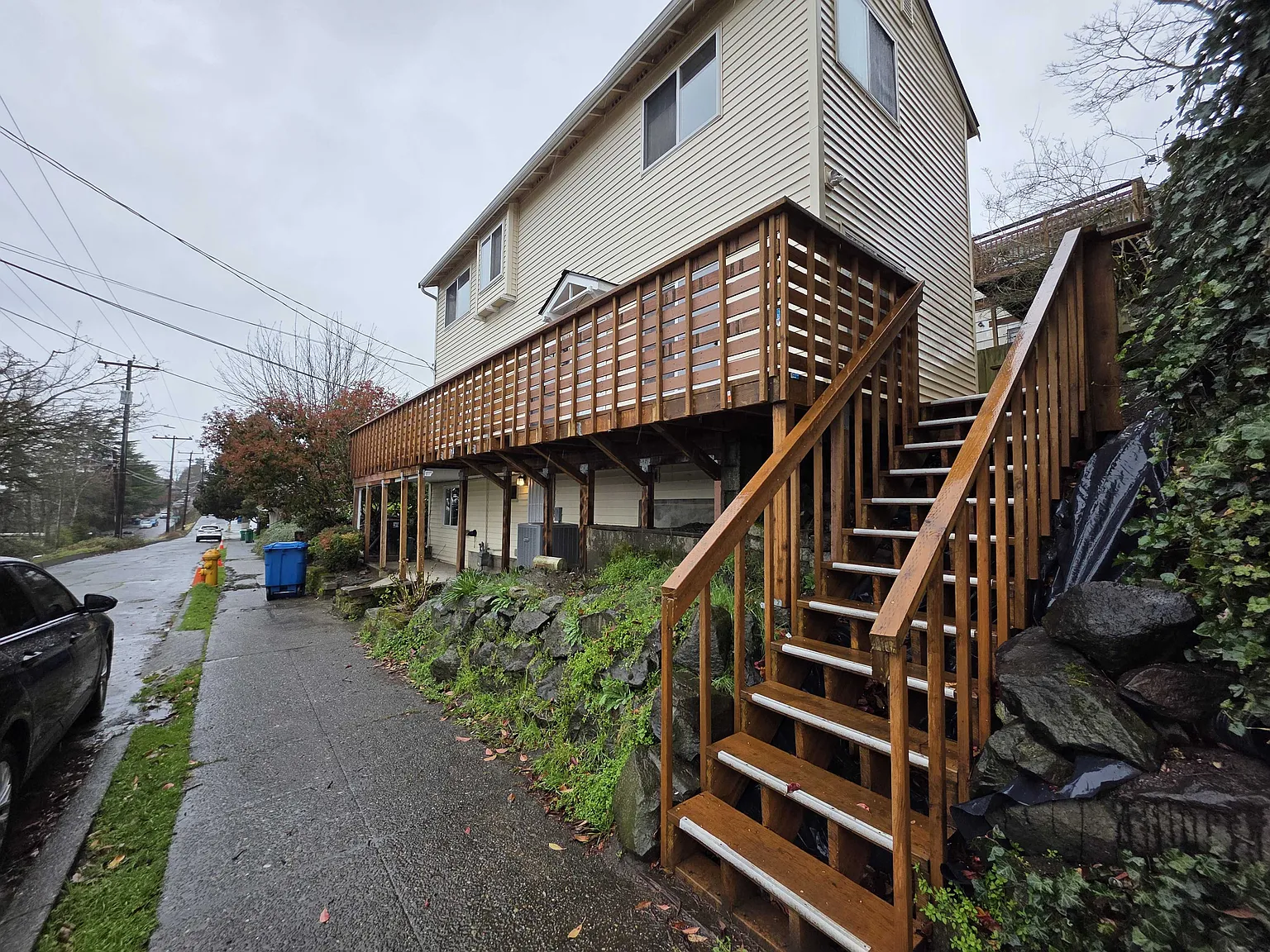 2 bed, 1.5 bath, 1350 sqft, $3,600 — Photo 2
