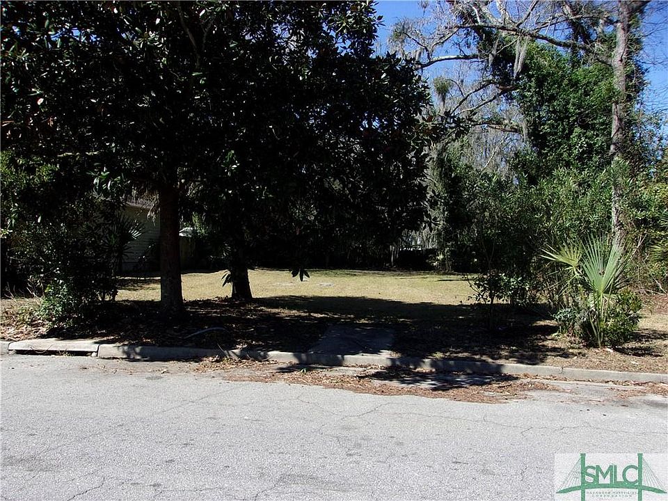 2nd image of 2823 Grenoble St