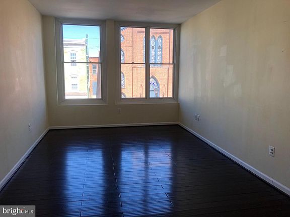 5th image of 1727 Eastern Ave Unit A
