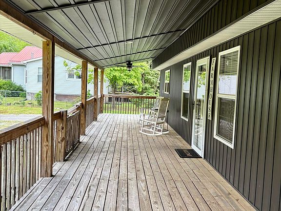 3rd image of 361 Cotula Rd