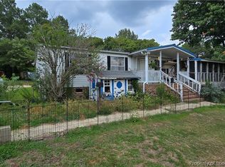 390 Kathleen Rd, Lillington, NC 27546