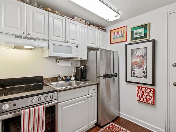 5th image of 1205 Saint Charles Ave APT 409