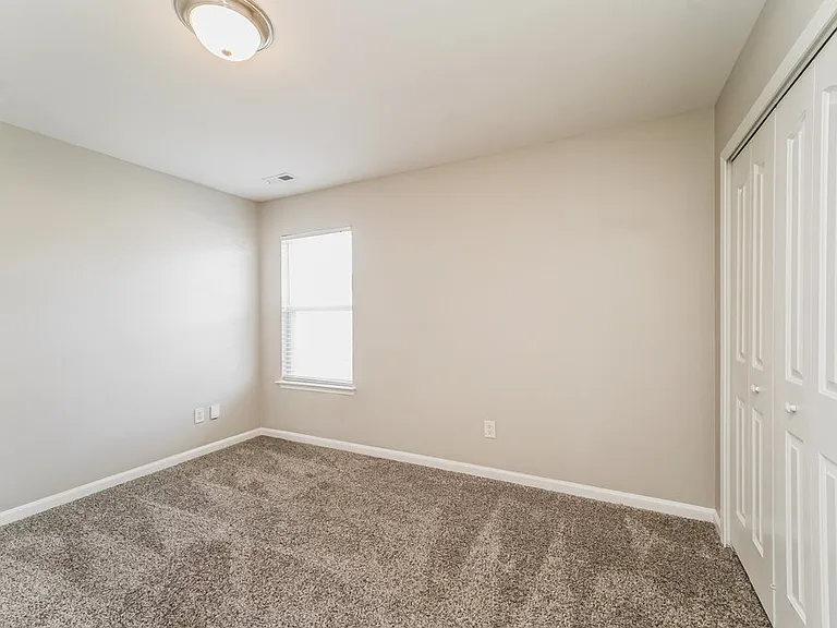 620 Wrayhill Dr — Photo 14