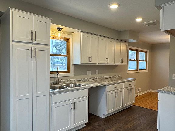 3rd image of 1307 13th Ave NW