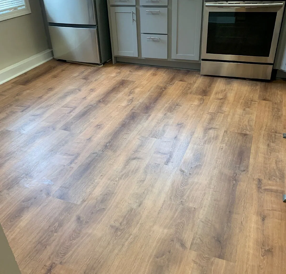 2 bed, 1.0 bath, $2,350 — Photo 2