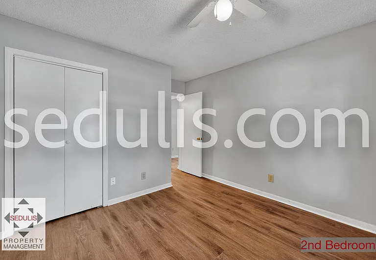 801 Temple Rd #A — Photo 23