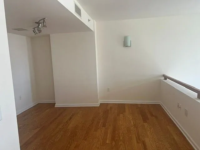 143 Morgan St #8A — Photo 12