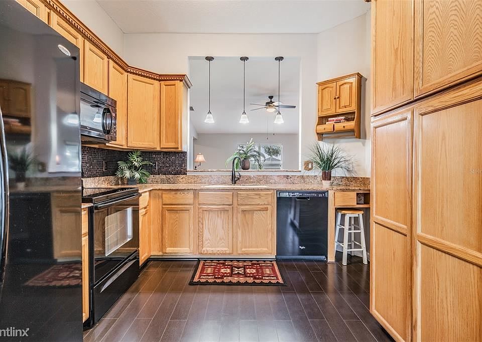 1st image of 11143R Moshie Ln