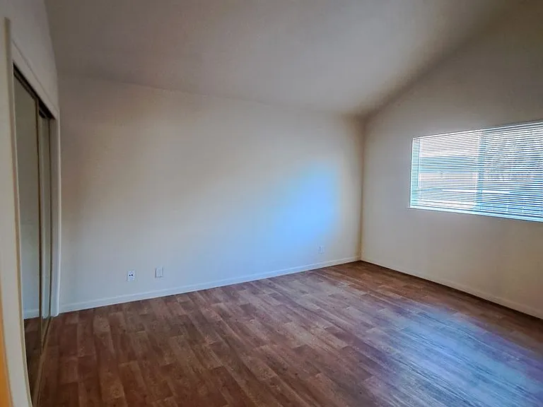 801 Capistrano Dr — Photo 14
