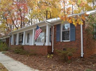 1504 Ilchester Dr, Greensboro, NC 27408