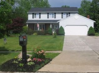 9721 Sharon Lane Dr, North Royalton, OH 44133