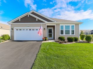 2350 Cannon Dr, Hampshire, IL 60140