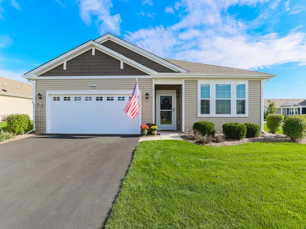 2350 Cannon Dr, Hampshire, IL 60140
