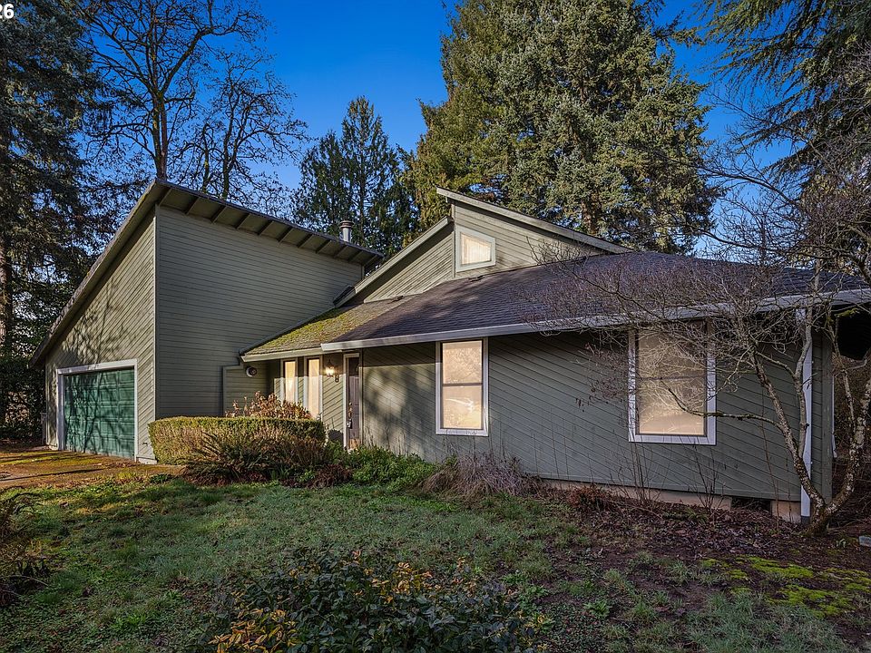 1st image of 10455 SW Grant Ct