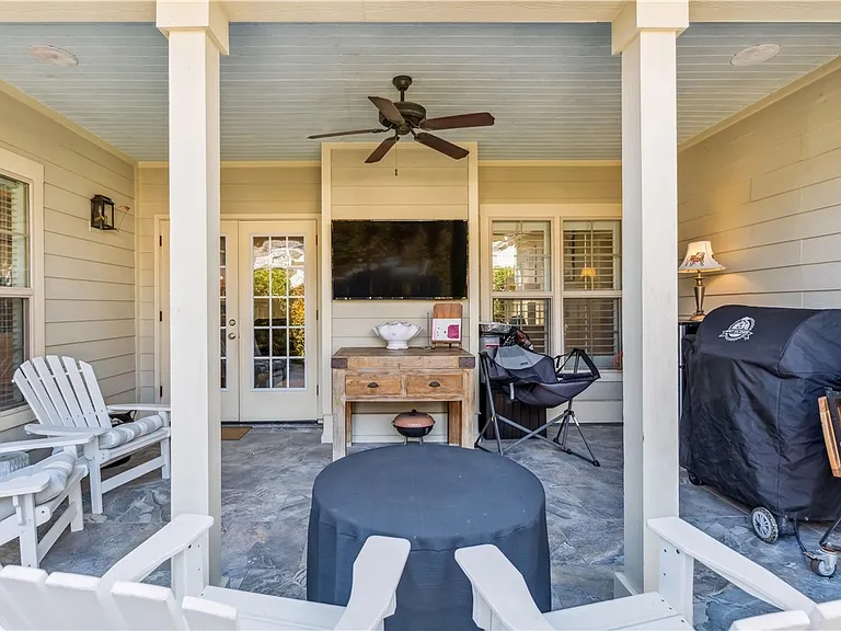 1077 Sinclair Way — Photo 32