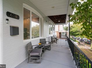 638 Hermitage St, Philadelphia, PA 19128