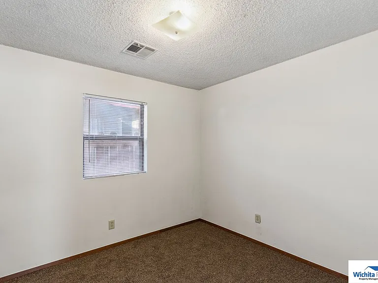 1713 N Arkansas Ave — Photo 9