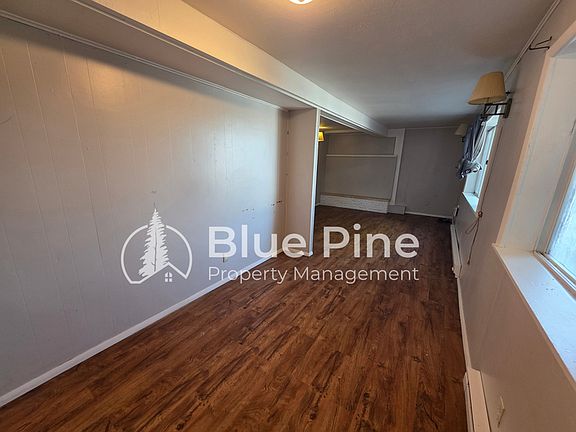 3rd image of 840 Garfield St APT 3