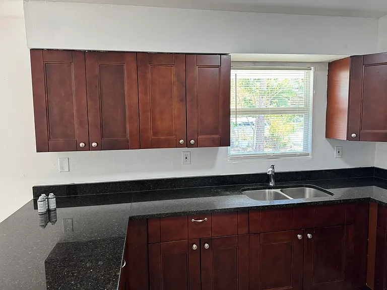 4356 Maine St #3 — Photo 14