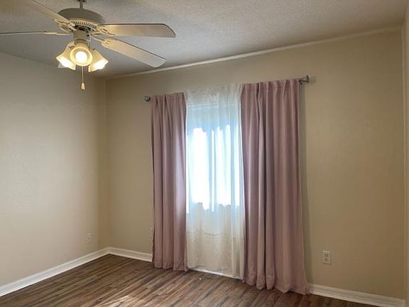 5th image of 185 N Pearl Lake Cswy Unit 110