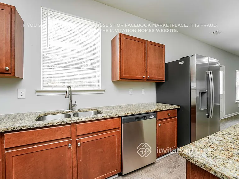 480 Village Broad St — Photo 8