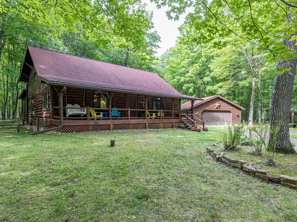 9136 Davies Rd, Minocqua, WI 54548