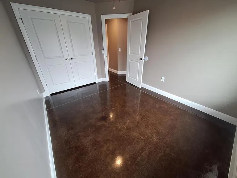83 W Brown St — Photo 17