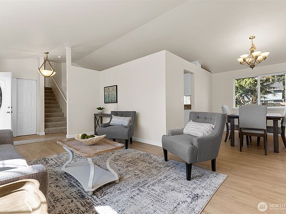 5th image of 21704 95th Avenue Ct E